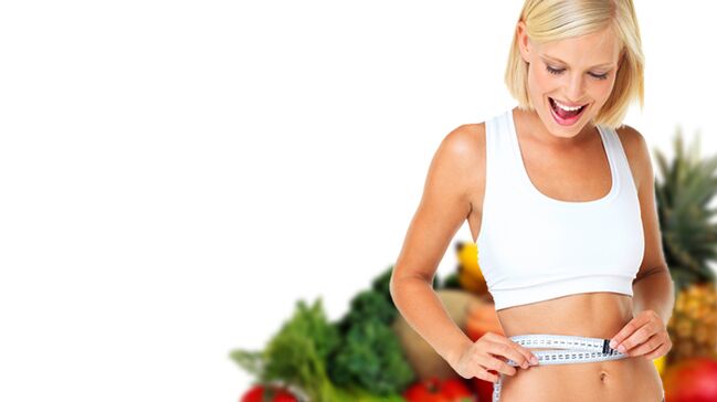 Avec une bonne nutrition, une fille perd 10 kilos en un mois